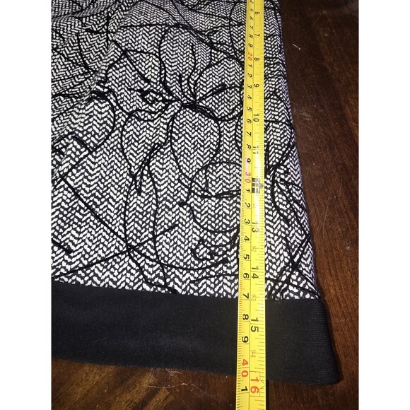 Joseph Ribkoff Women’s Size 8 Black White Abstract Print 2-Way Zip Front Jacket - Picture 13 of 14